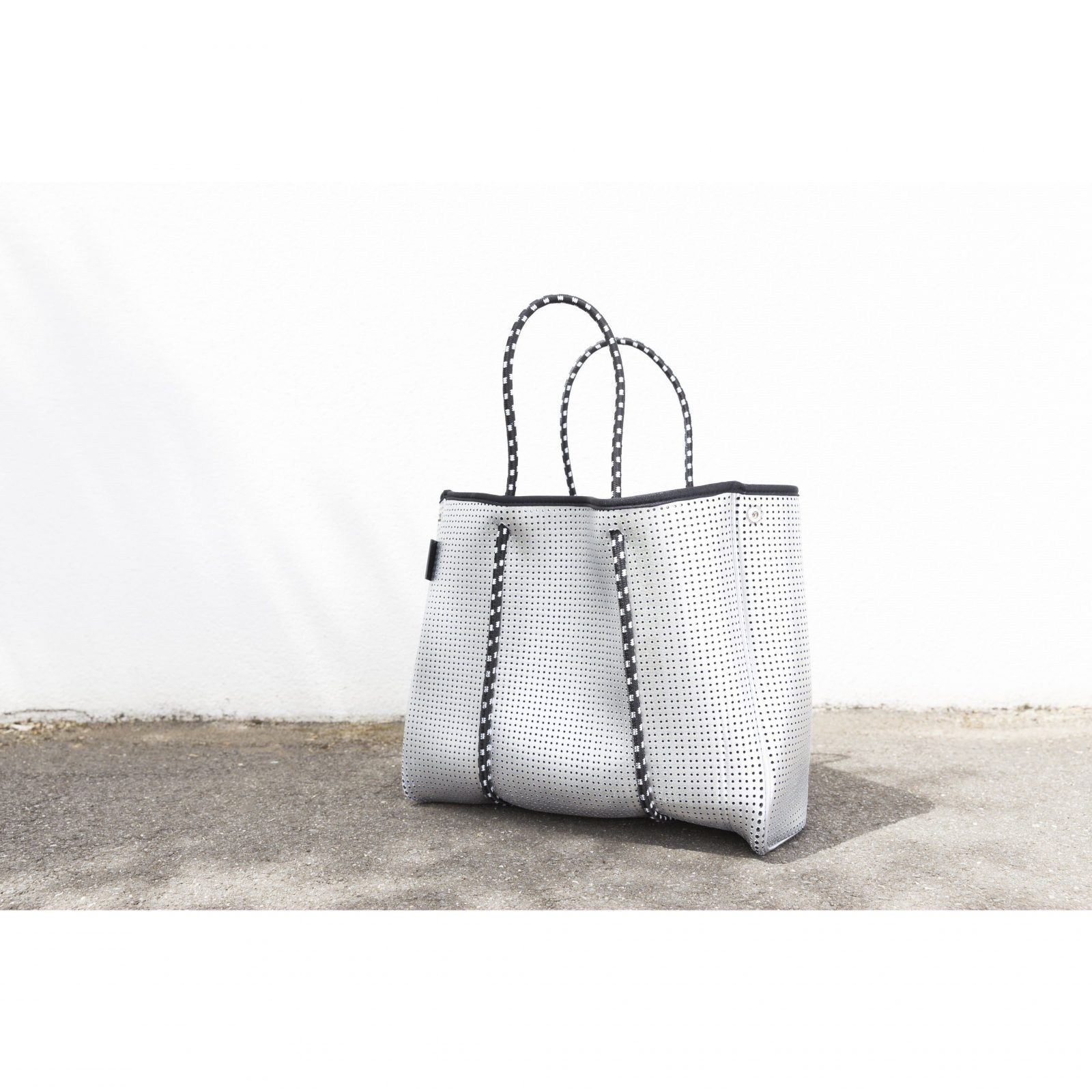 Prene The Sterling Neoprene Tote Bag Metallic Silver - Image 2